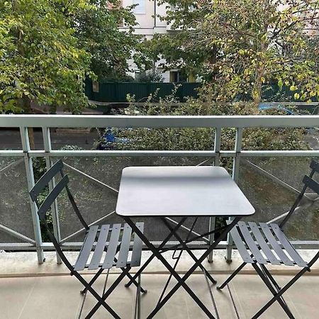 Splendid 92M2 Renovated, 4 Rooms Charenton-le-Pont Luaran gambar